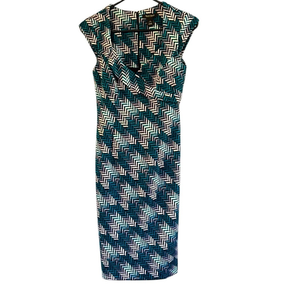 Like New White House Black Market Geometric Pattern Dress Size 0